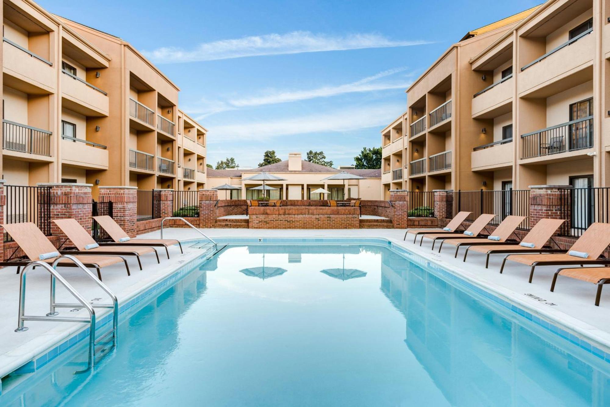 Courtyard By Marriott Raleigh Cary Hotel Buitenkant foto