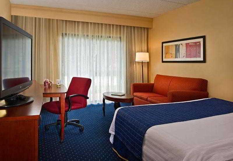 Courtyard By Marriott Raleigh Cary Hotel Kamer foto